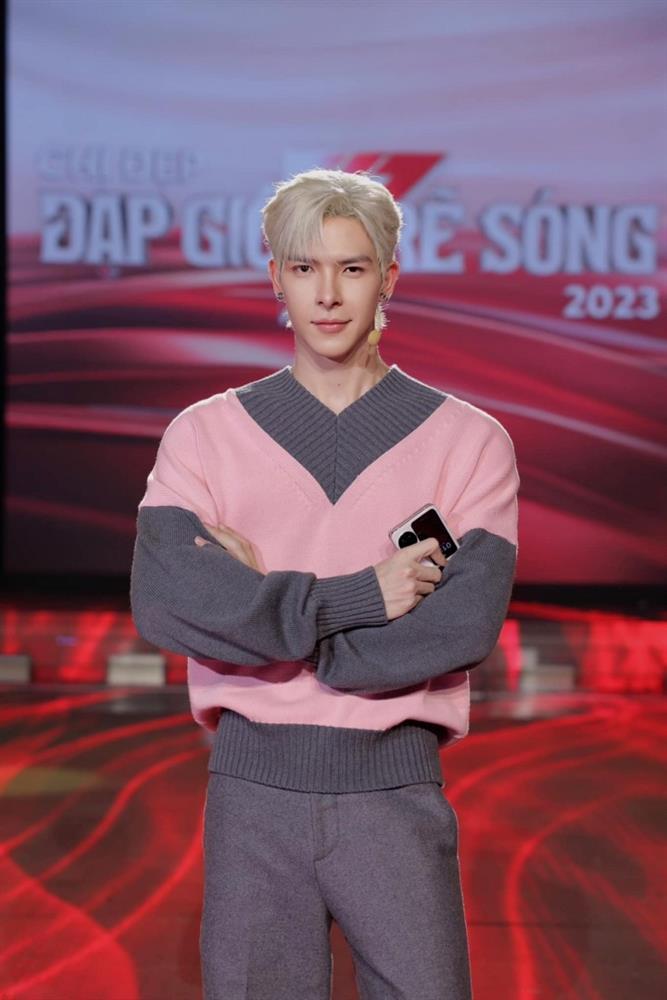 Nam thần ‘nhiều tài lắm scandal’ của showbiz Việt-3