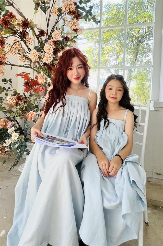 Con gái lai tây nhà Elly Trần ngày lớn càng xinh xắn, được khen như hoa hậu-3