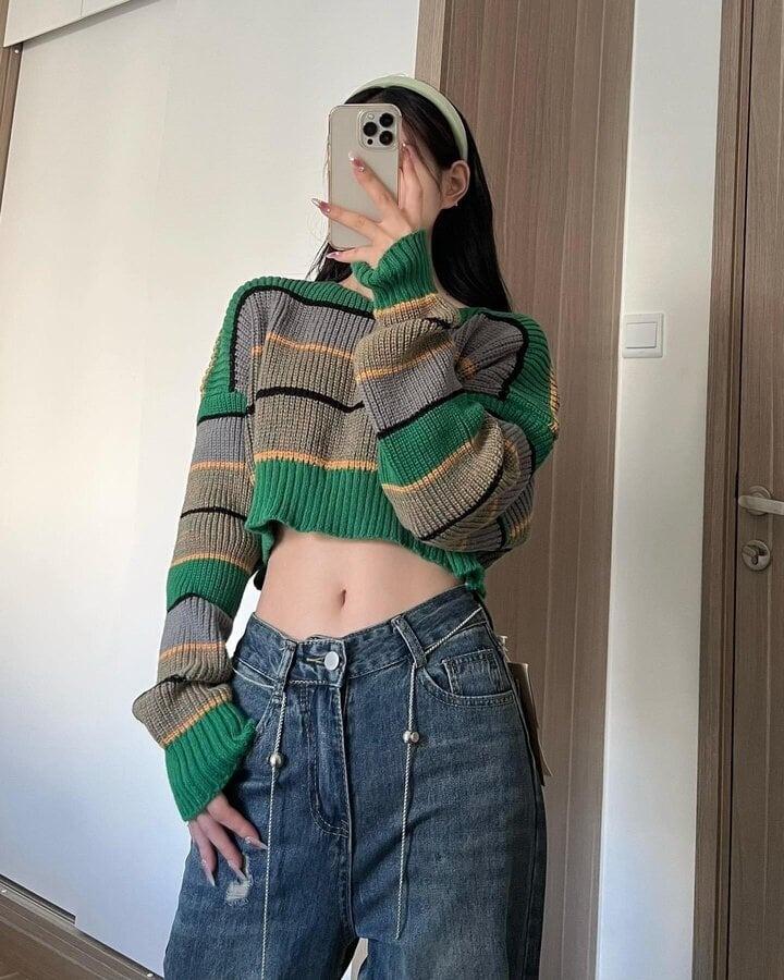 Cách phối đồ thời trang với áo len cách điệu-1