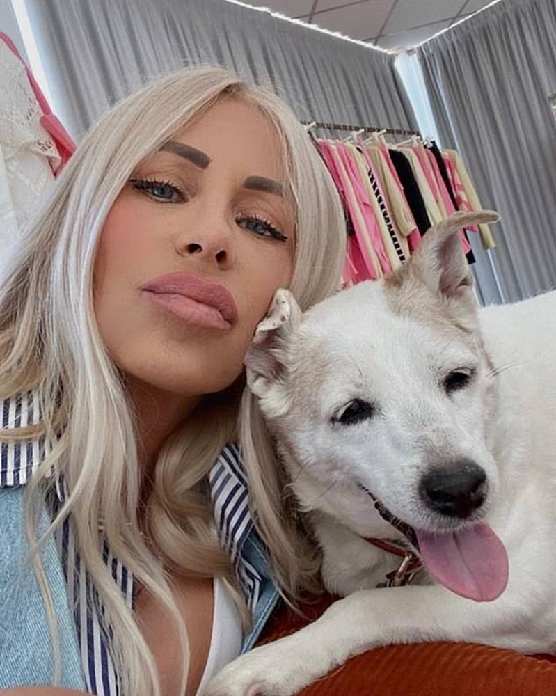 Người mẫu nam lĩnh án chung thân ở tuổi 28 vì sát hại bạn gái 56 tuổi-2