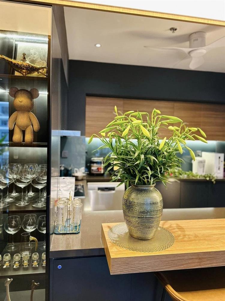 Ngắm trọn không gian nhà ngày Tết của thượng úy, BTV, diễn viên nữ chính Nhật Ký Vàng Anh Minh Hương-9