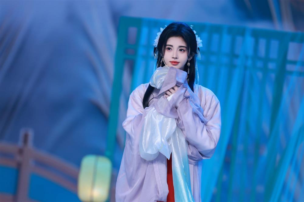 Cúc Tịnh Y hóa thần tiên tỷ tỷ, nhan sắc lung linh thế nào mà gây bão khắp cõi mạng?-8