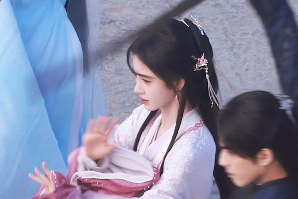 Cúc Tịnh Y gây bão với vai ác nữ, nhan sắc dù đeo mạng che mặt vẫn khiến dân tình thổn thức-10