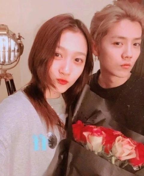 Rộ tin Lộc Hàm và Quan Hiểu Đồng chia tay thông qua chi tiết này từ phía nhà gái-2