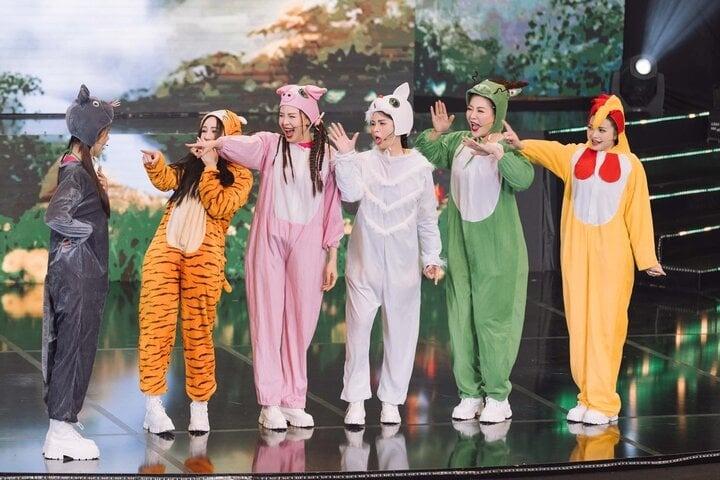 Hồng Diễm bỏ hình ảnh nữ thần, diện váy ngắn nhảy hết mình trên sóng VTV-8