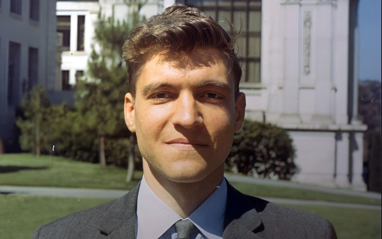 Từ thần đồng Harvard đến người khiến cả nước Mỹ kinh sợ-1