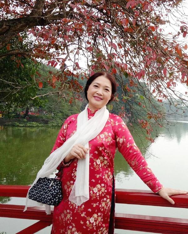 Hôn nhân đời thực của mỹ nhân Hà thành xưa: NSƯT Lê Vân sống kín tiếng với người chồng ngoại quốc-5