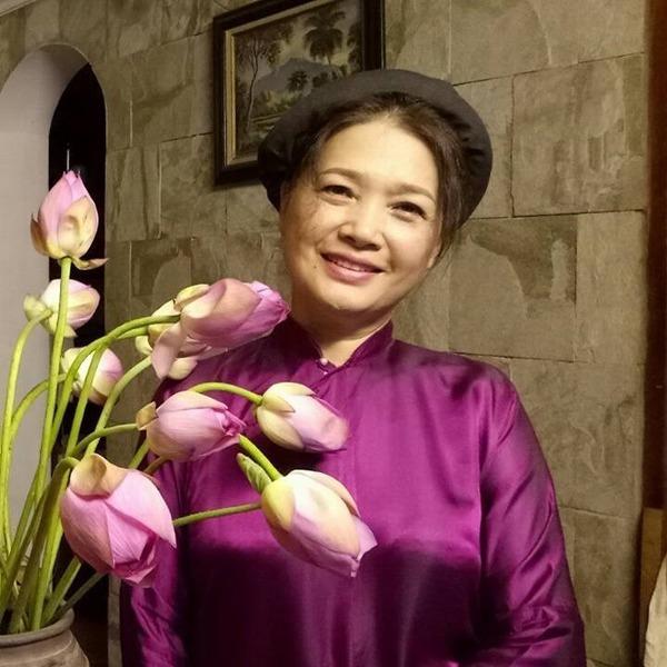 Hôn nhân đời thực của mỹ nhân Hà thành xưa: NSƯT Lê Vân sống kín tiếng với người chồng ngoại quốc-6