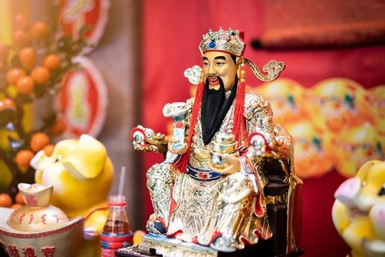 Có 4 khung giờ đại lộc để cúng ngày vía Thần Tài năm 2024