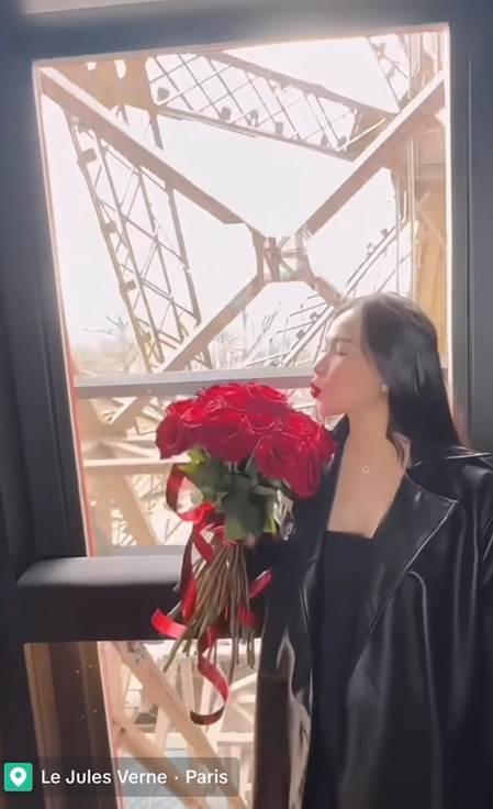 Quỳnh Thư bị soi ra chi tiết đáng ngờ sau khi được cầu hôn-1