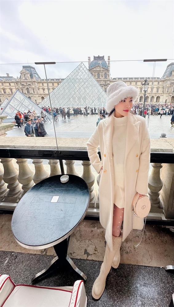 Quỳnh Thư bị soi ra chi tiết đáng ngờ sau khi được cầu hôn-5