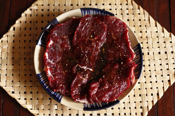 Phương Oanh chăm chỉ vào bếp, bật mí món ăn giải ngán sau Tết ai cũng làm được-6