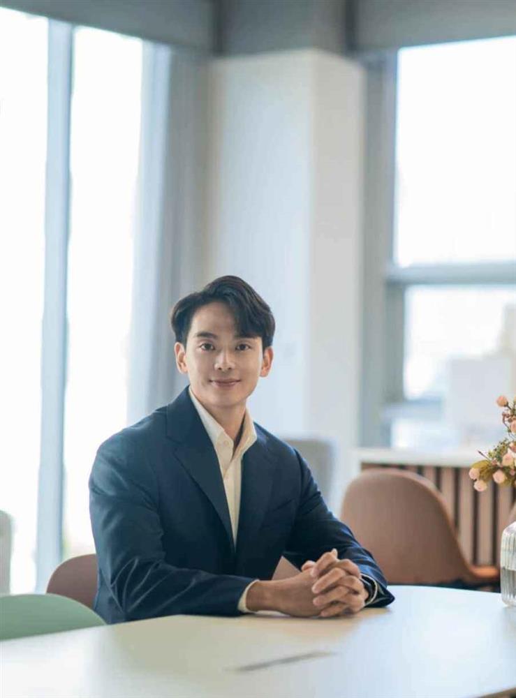 Bạn trai tin đồn Hương Giang sở hữu body đá tảng, múi bụng socola nhờ hít đất 1000 cái-7