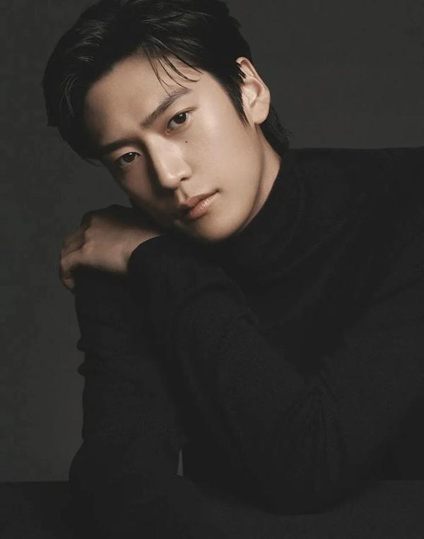 Mỹ nam cao 1,89m, lạnh lùng và si tình trong Đi Mà Lấy Chồng Tôi-5