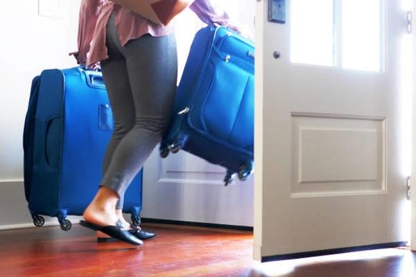 Gặp lần đầu, mẹ bạn trai đã nói những lời như tát nước vào mặt tôi-1