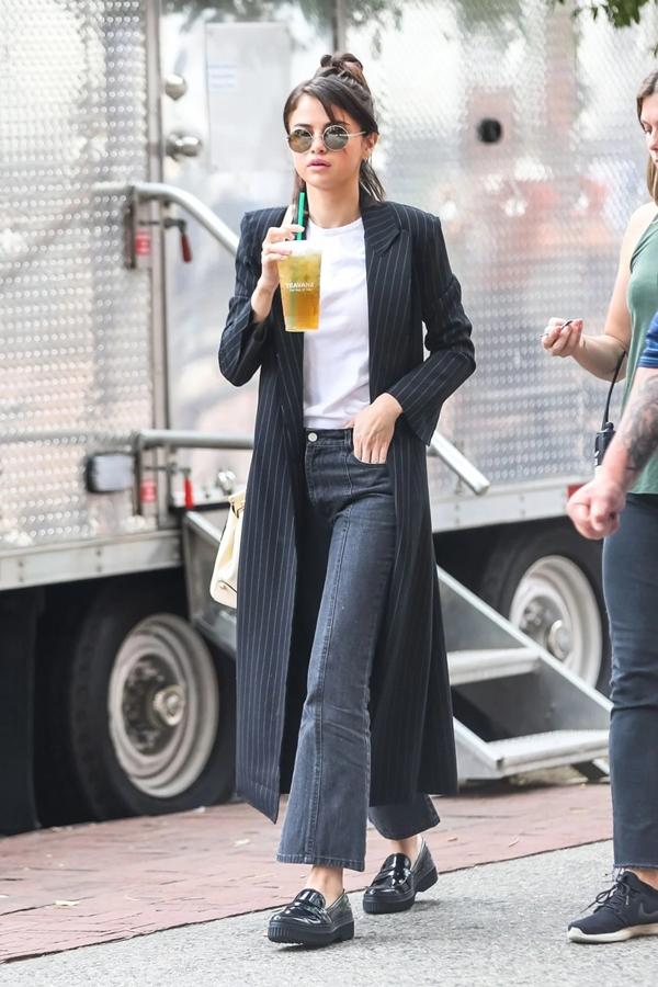 3 mẫu quần jeans tôn dáng làm nên phong cách sành điệu của Selena Gomez-7