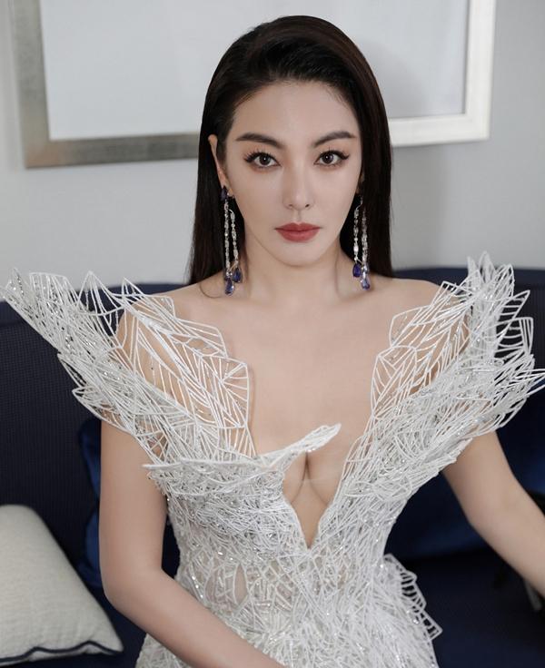 Đông Phương Bất Bại sexy nhất màn ảnh-10