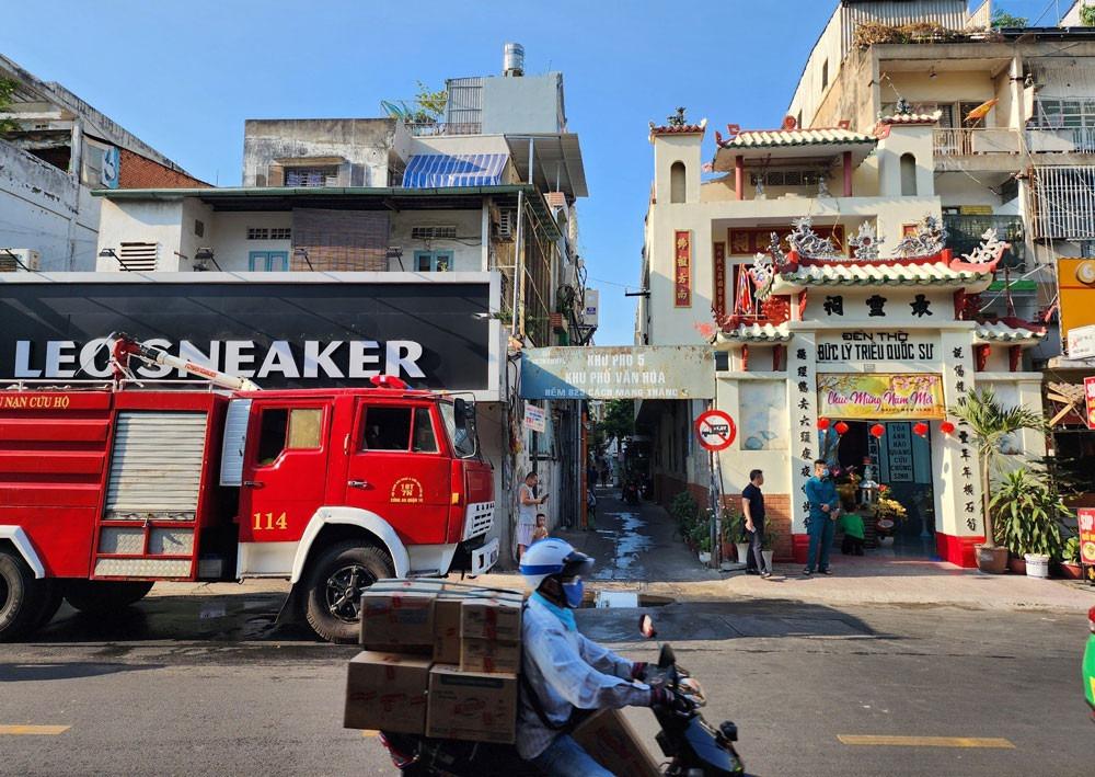 Cháy 3 căn nhà ở trung tâm TP.HCM, 4 người tử vong-3