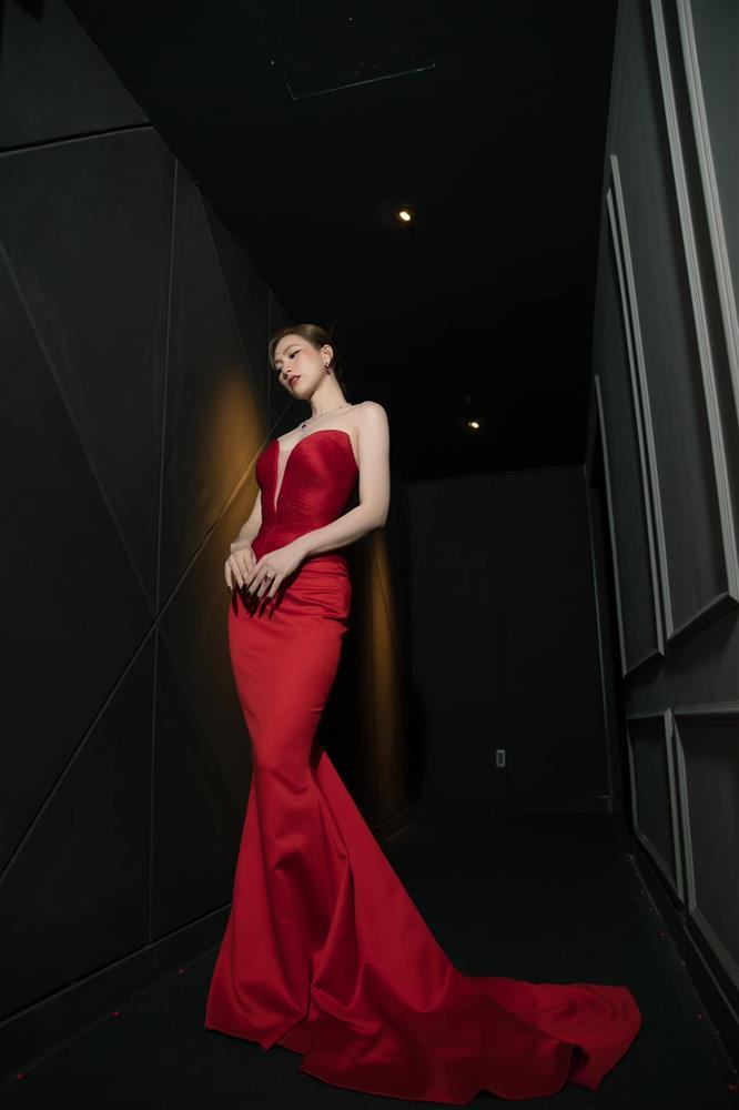 Nhan sắc đời thực của nữ diễn viên đổi đời nhờ Trấn Thành-15