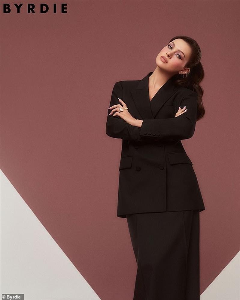 Dâu trưởng tỷ phú nhà Beckham bày tỏ nỗi lòng khi bị chê chẳng làm ăn gì-3