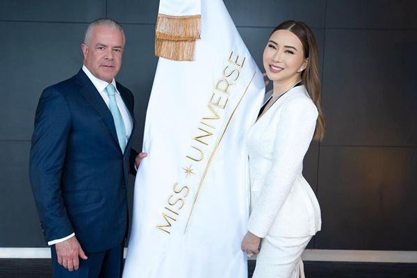 Nữ tỷ phú Hoa hậu Hoàn vũ tiếp tục bị dọa kiện-3