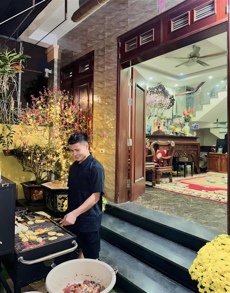 Cuộc sống của Quang Hải và các cầu thủ sau khi lấy vợ hot girl-4