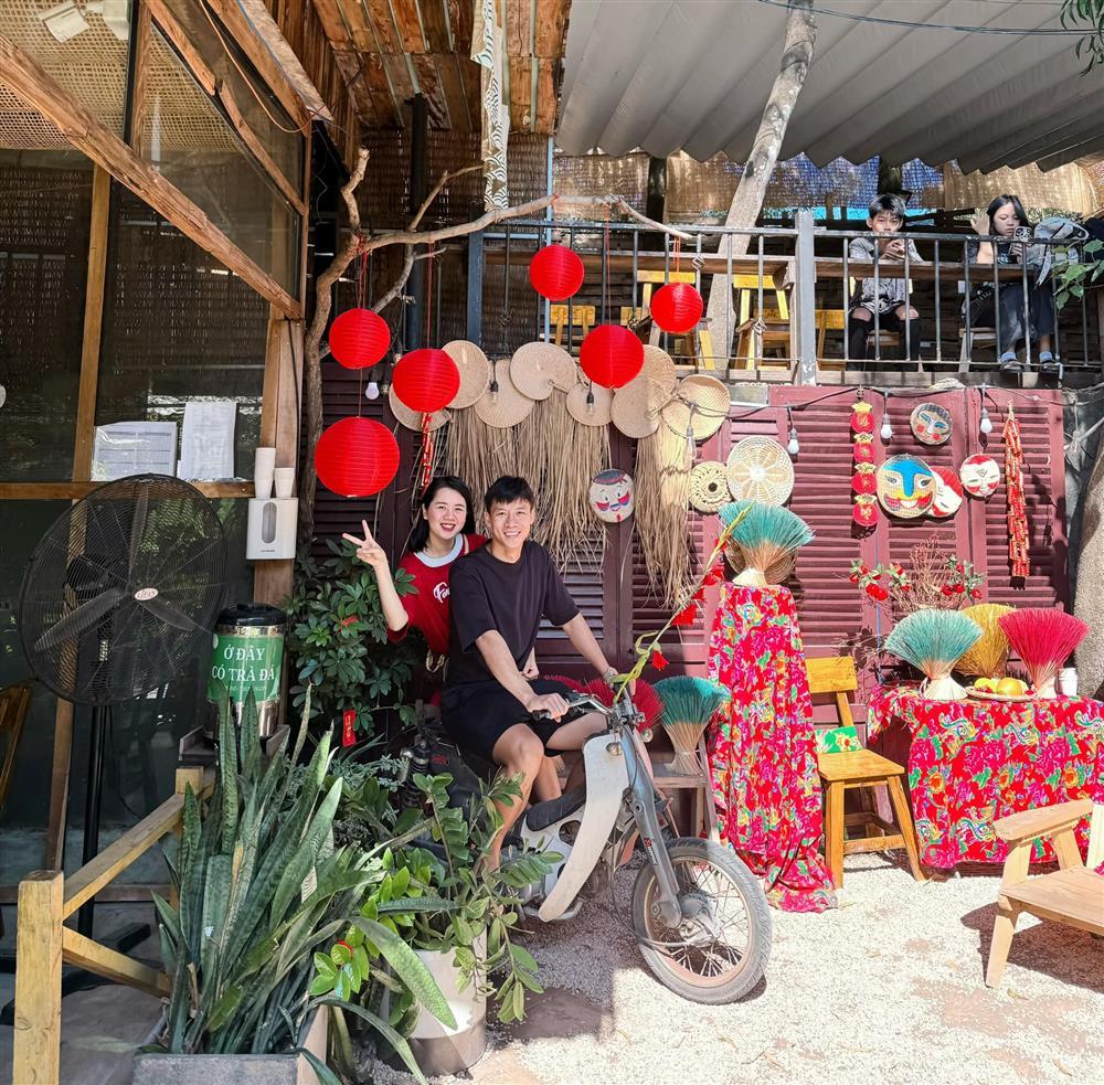 Cuộc sống của Quang Hải và các cầu thủ sau khi lấy vợ hot girl-6