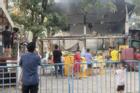 Cháy nhà chơi bóng ở TPHCM, nhiều trẻ em hoảng sợ