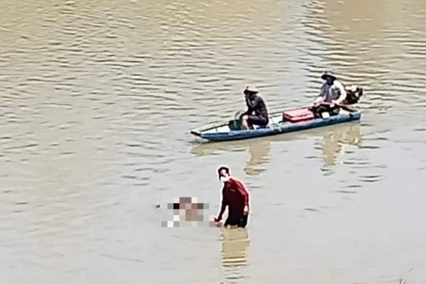 Tìm thấy thi thể nam thanh niên nhảy cầu ở Thanh Hóa sau 4 ngày tìm kiếm-2