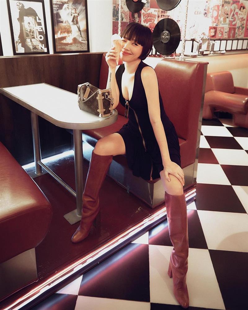 H’hen Niê mặc áo kiểu độc lạ, Min xăm kín người-5