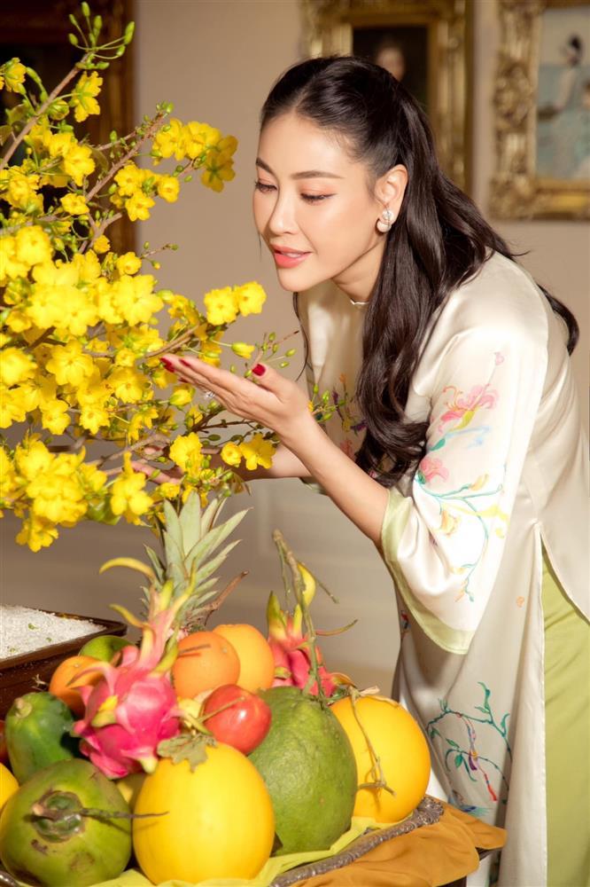 2 hoa hậu tuổi Rồng: Xinh đẹp, giàu có hạnh phúc bên chồng viên mãn-4