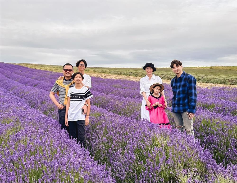 2 hoa hậu tuổi Rồng: Xinh đẹp, giàu có hạnh phúc bên chồng viên mãn-13