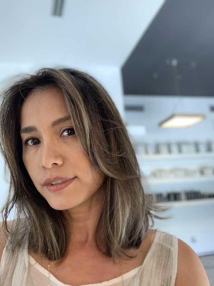 2 hoa hậu tuổi Rồng: Xinh đẹp, giàu có hạnh phúc bên chồng viên mãn-26