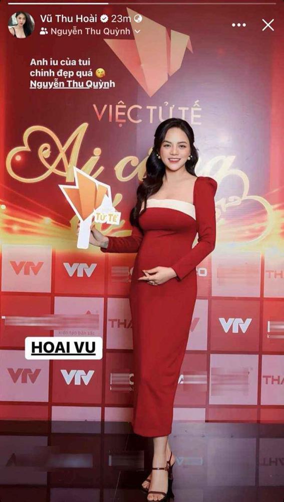 My Sói mang bầu vẫn mặc váy ôm sát, đi giày cao gót nhưng lại được khen-2