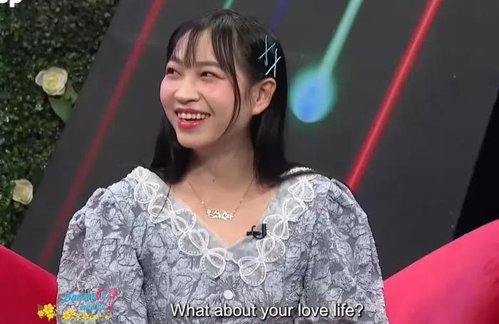 Thầy giáo thể dục tung chiêu lạ tán đổ nữ sinh viên, đợi ra trường là cưới-2