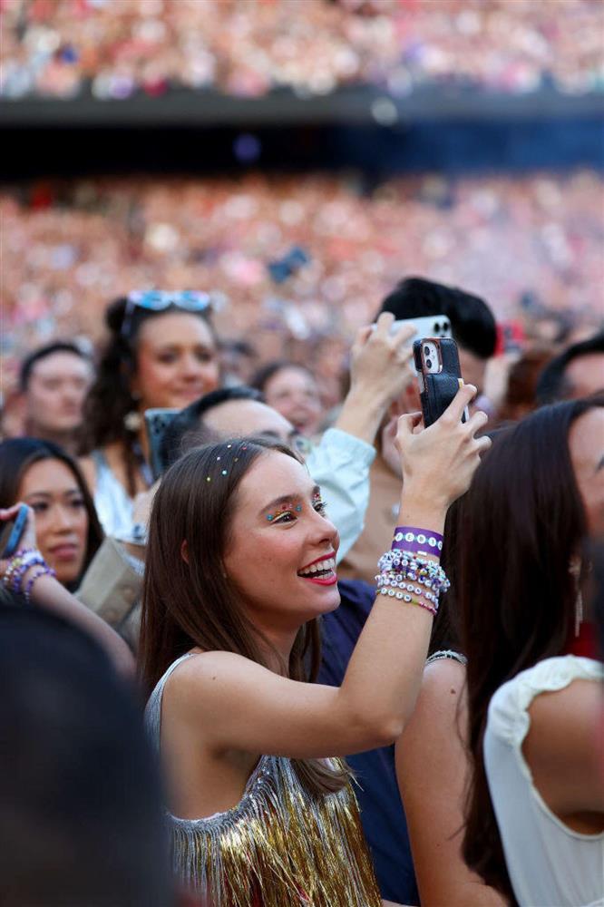 Tại sao Singapore chơi tất tay với Taylor Swift để loại bỏ Thái Lan?-6