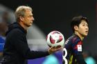 Bị Hàn Quốc sa thải, HLV Klinsmann có phát biểu gây tranh cãi trên báo Đức