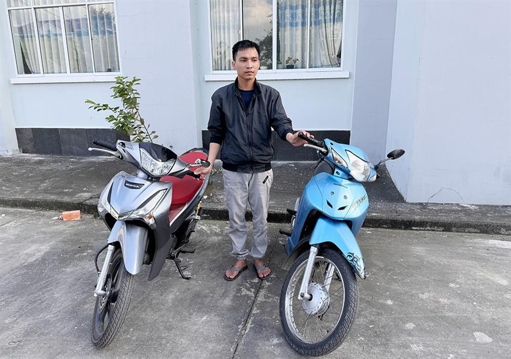 Tạm giữ thanh niên trộm xe máy của đồng nghiệp mang đi cầm cố-1
