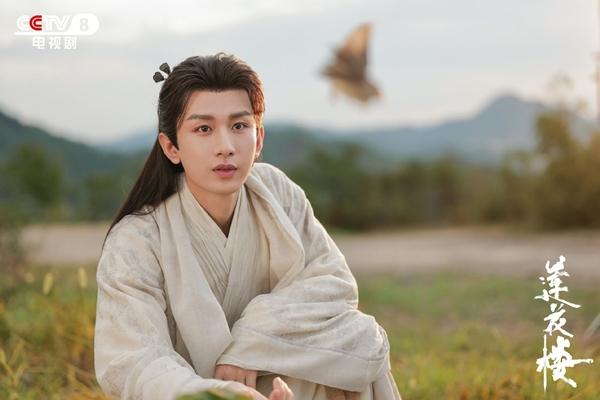 Xôn xao tin Thành Nghị bị công ty ép đóng Liên Hoa Lâu khi đang chấn thương-2