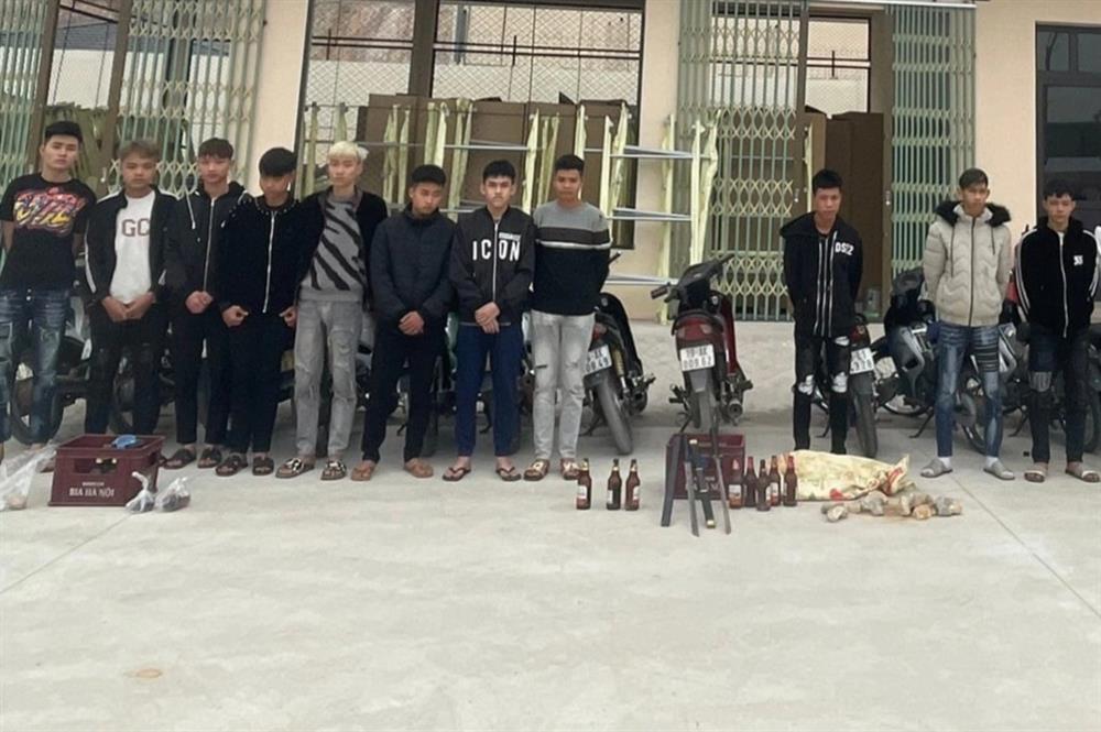 Nhóm thanh niên phục kích ném đá nhầm khiến một người tử vong-1