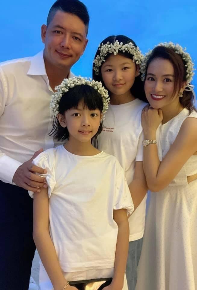 Loạt gia đình sao Việt đón một bề con gái: Vân Trang niềm vui nhân 3, các cô chiêu ai cũng xinh đẹp - tài năng-11