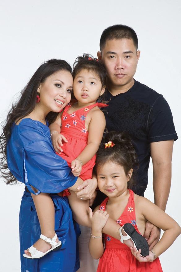 Loạt gia đình sao Việt đón một bề con gái: Vân Trang niềm vui nhân 3, các cô chiêu ai cũng xinh đẹp - tài năng-13