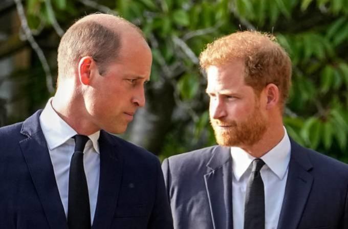 William sẽ không để Harry quay lại hoàng gia khi Vua cha ốm-1