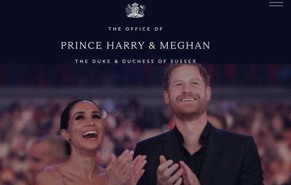 Vợ chồng Hoàng tử Harry - Meghan gây tranh cãi khi dùng lại phù hiệu Hoàng gia-1