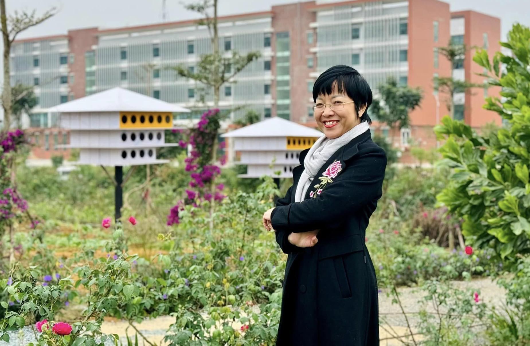 MC Thảo Vân khoe lên chức, không cuống, hốt hoảng khi làm mẹ đơn thân-1