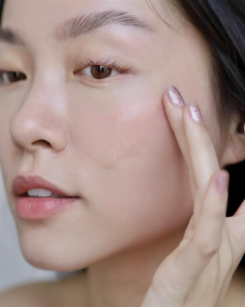 Hà Trúc chăm da, dưỡng tóc theo kiểu ngược đời nhưng lại hiệu quả bất ngờ-3