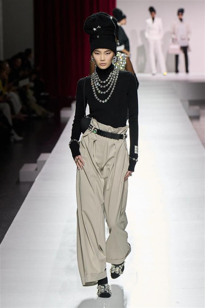 Kiểu quần tôn dáng, giúp phụ nữ kéo dài đôi chân-8