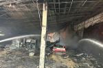 Hà Nội: Cháy lớn kho quần áo sát chợ Ninh Hiệp-3