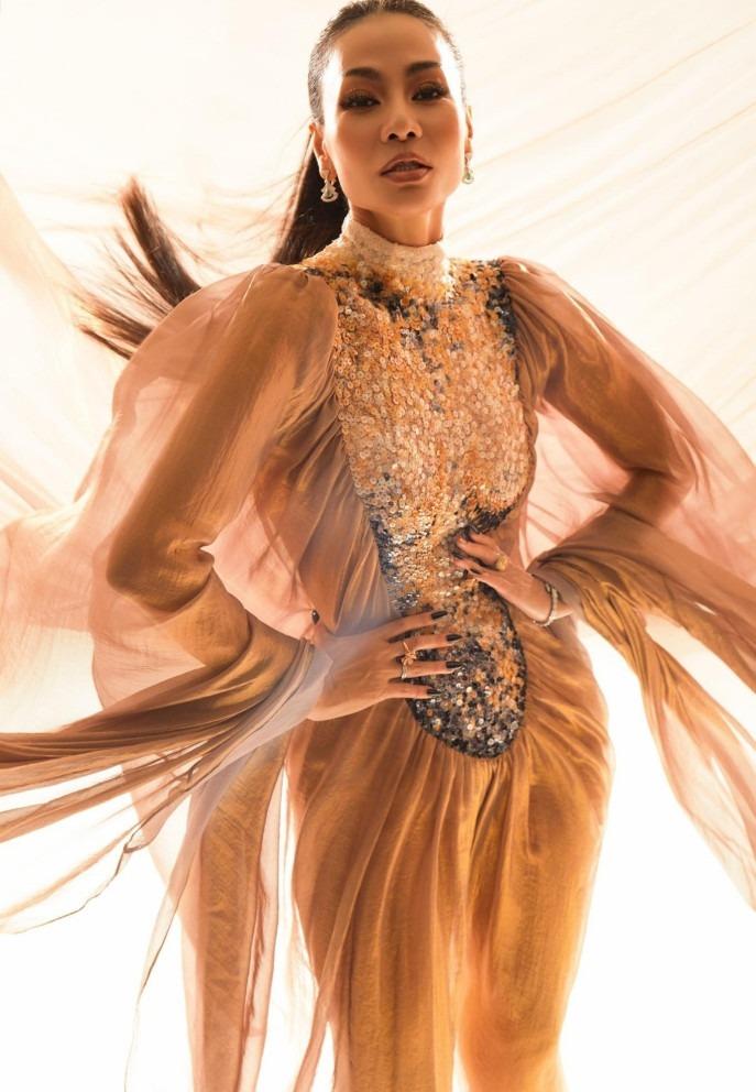 Ca sĩ Thu Minh: Chồng Tây tôi đốt đuốc không tìm được người thứ 2!-2