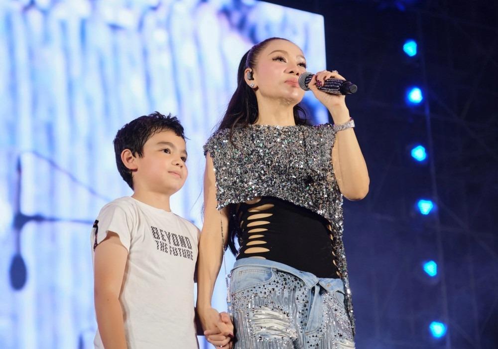 Ca sĩ Thu Minh: Chồng Tây tôi đốt đuốc không tìm được người thứ 2!-8